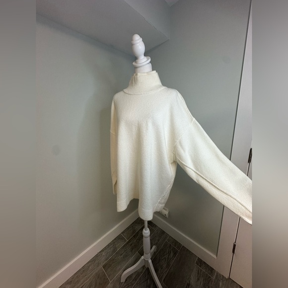 Free People Afterglow Mock Neck Cream Oversized Cozy Winter Sweater Size Smalll - Picture 6 of 17